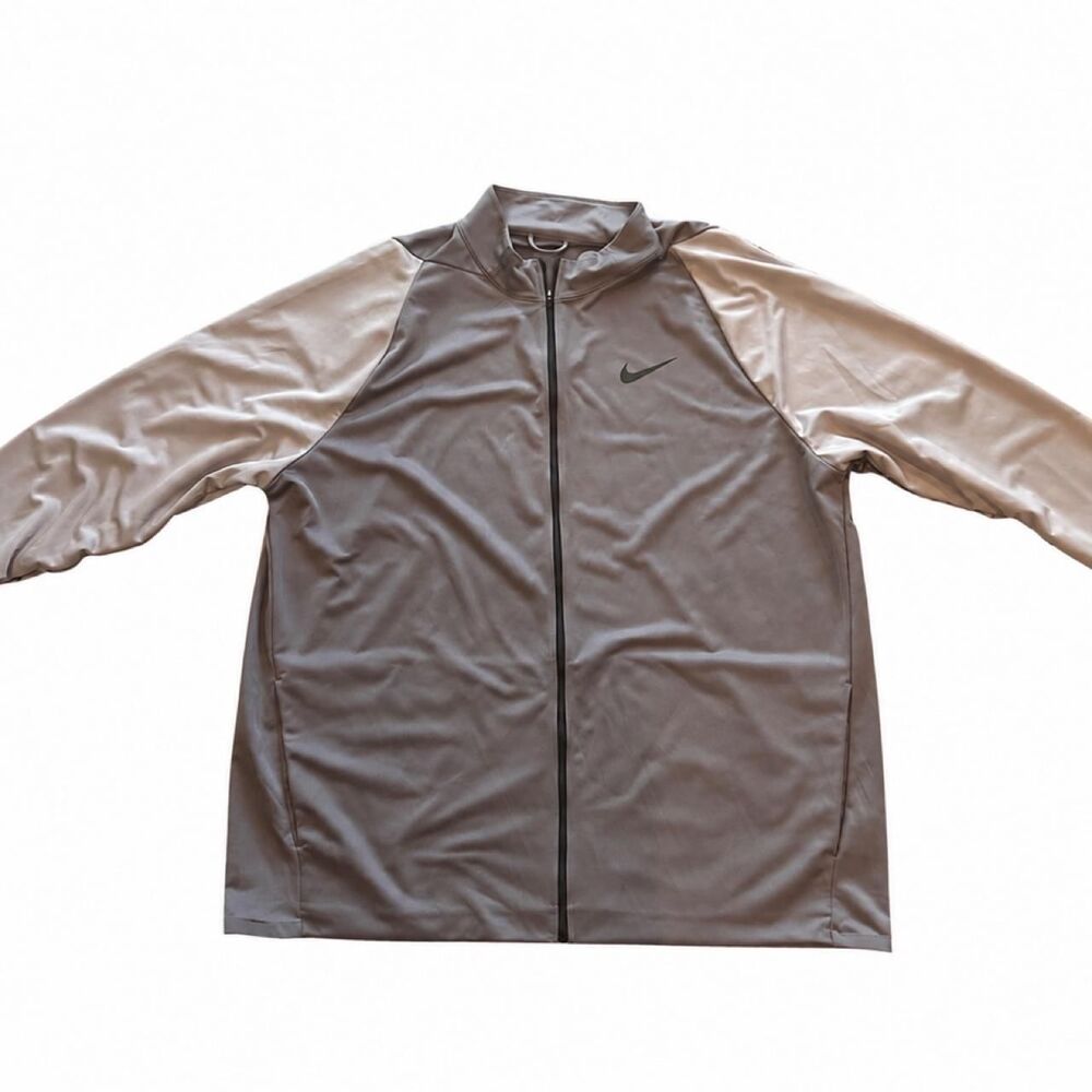 Nike Men's Grey Jacket